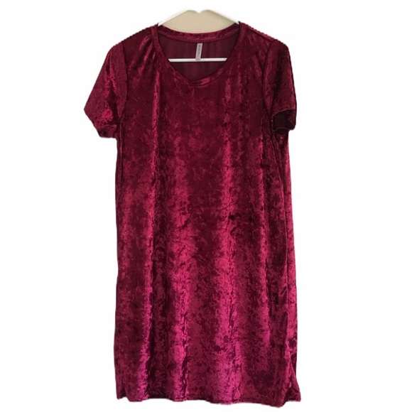 red velvet shift dress